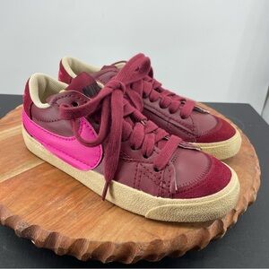 Nike Blazer Low '77 Jumbo Sneakers Womens 7 Red Leather Lace Up Shoes DQ1470-600